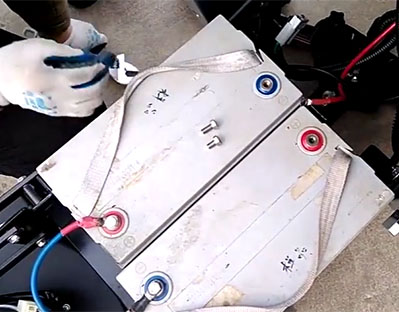 怎么樣維護電瓶式洗地機的電瓶？